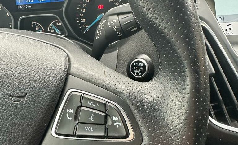 Ford Focus III (2) 1.0 ECOBOOST 125 S&S ST LINE 5P complet