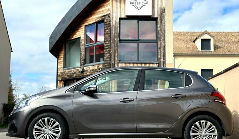 Peugeot 208 (2) 1.2 PURETECH 110 S&S ALLURE 5P complet
