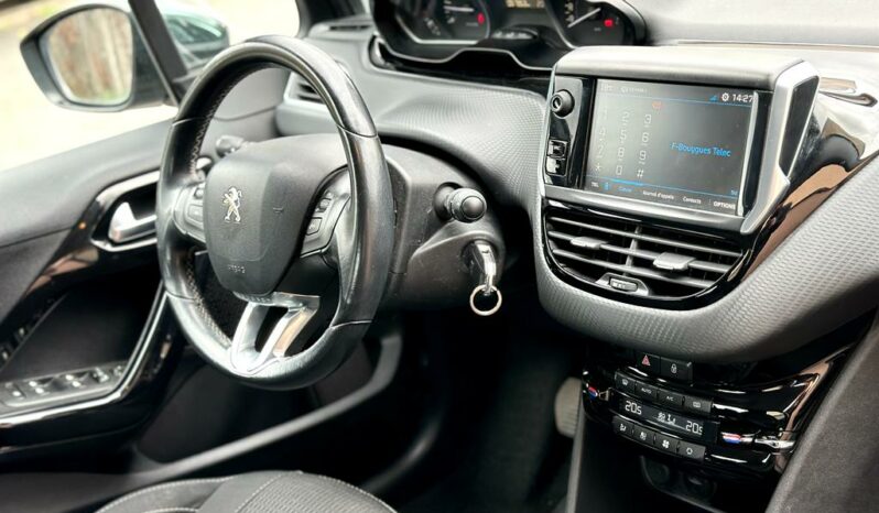 Peugeot 208 (2) 1.2 PURETECH 110 S&S ALLURE 5P complet