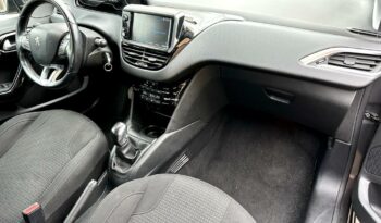 Peugeot 208 (2) 1.2 PURETECH 110 S&S ALLURE 5P complet