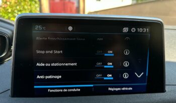 Peugeot 3008 1.2 PURETECH 130 ACTIVE complet