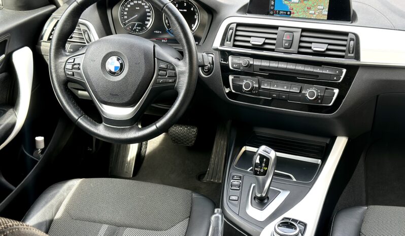 BMW Série 1 116dA 116ch UrbanChic complet